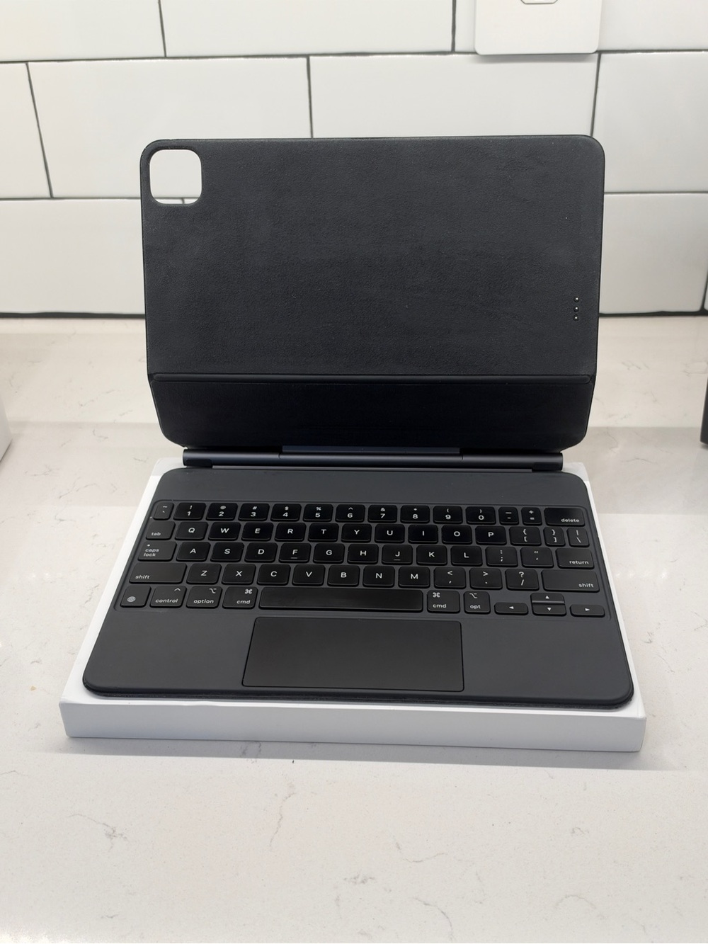 Apple Magic Keyboard - IPad Air & Pro 11